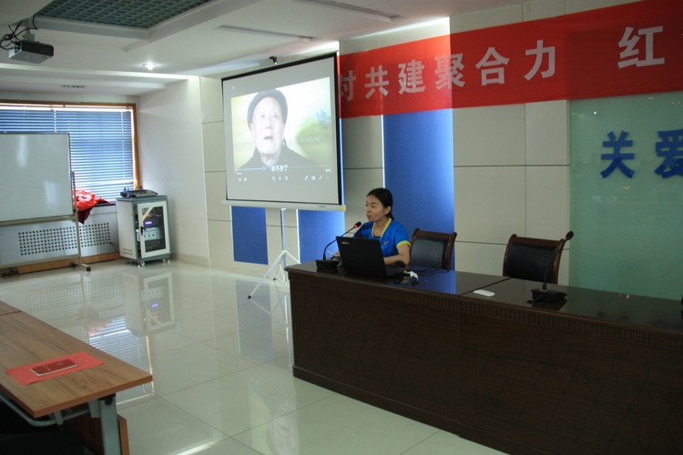 1565316539120413.jpg 時(shí)麗芳講話.jpg